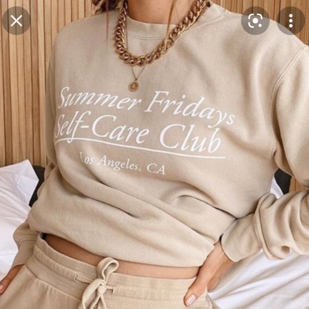 Summer Fridays sweatshirt!